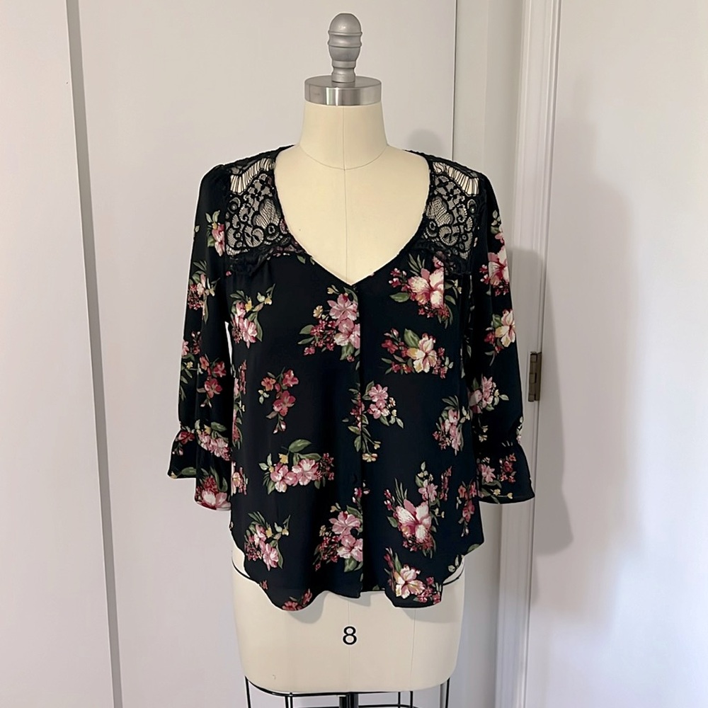 3/4 length sleeve, black floral print button up blouse with lace